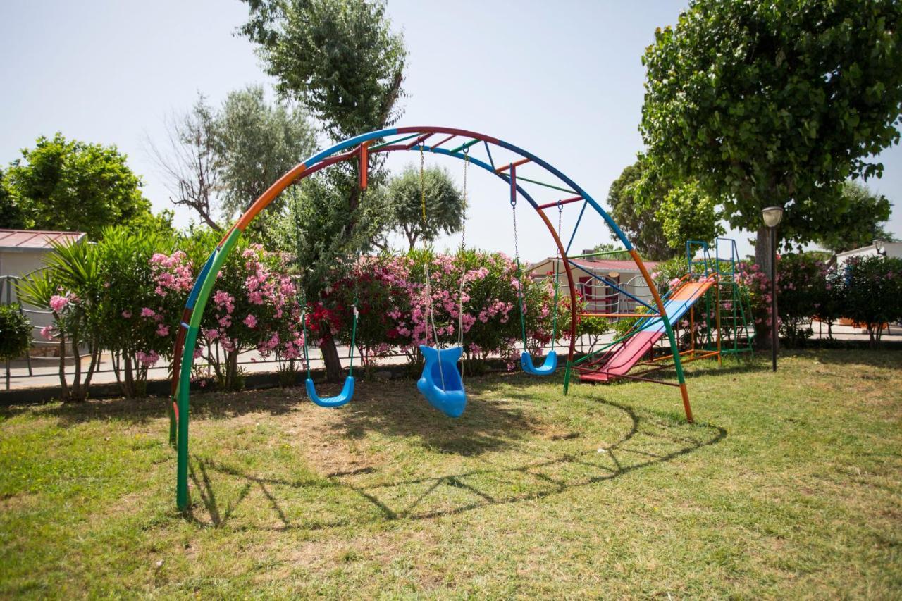Villaggio Albergo Cervo Zapponeta Kültér fotó